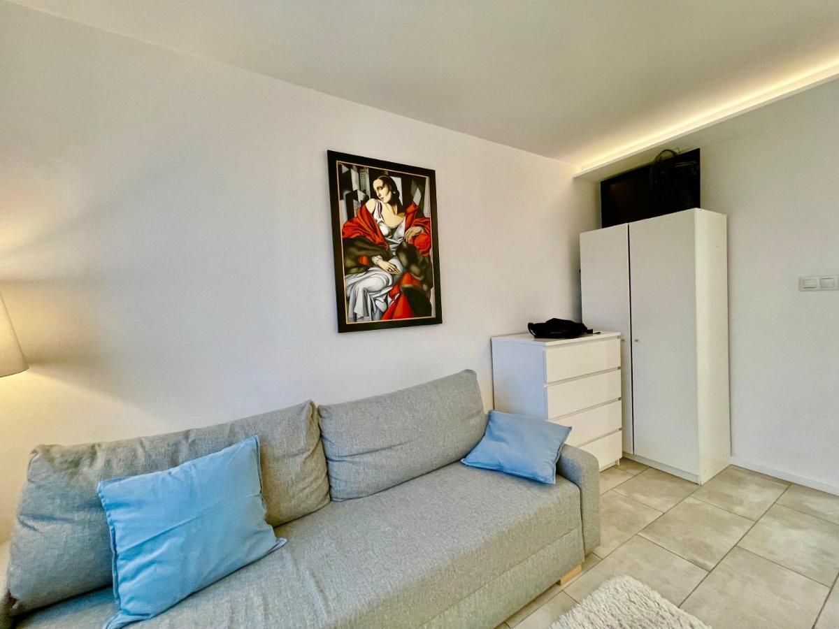 Palace 3 Wifi 65'Tv Netflix Hbo Disney Applettv Warsaw Exterior photo